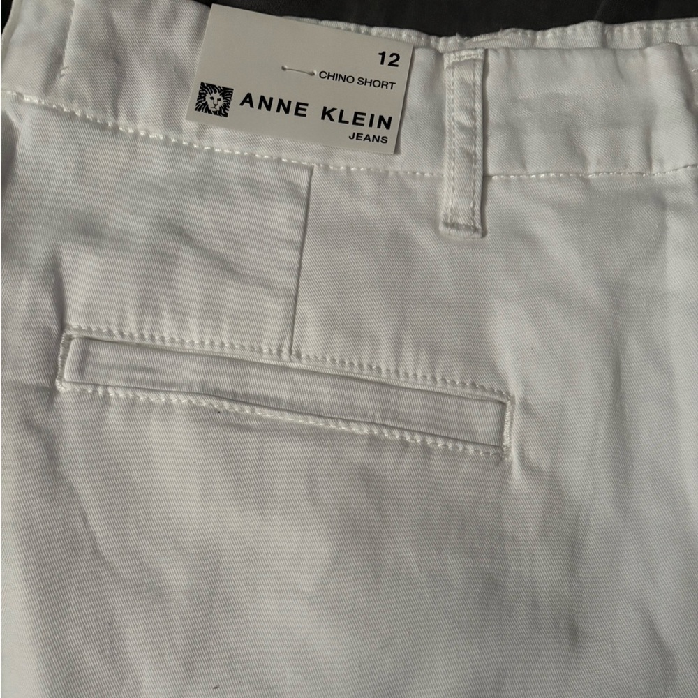 Anne Klein Classic White Chino Shorts